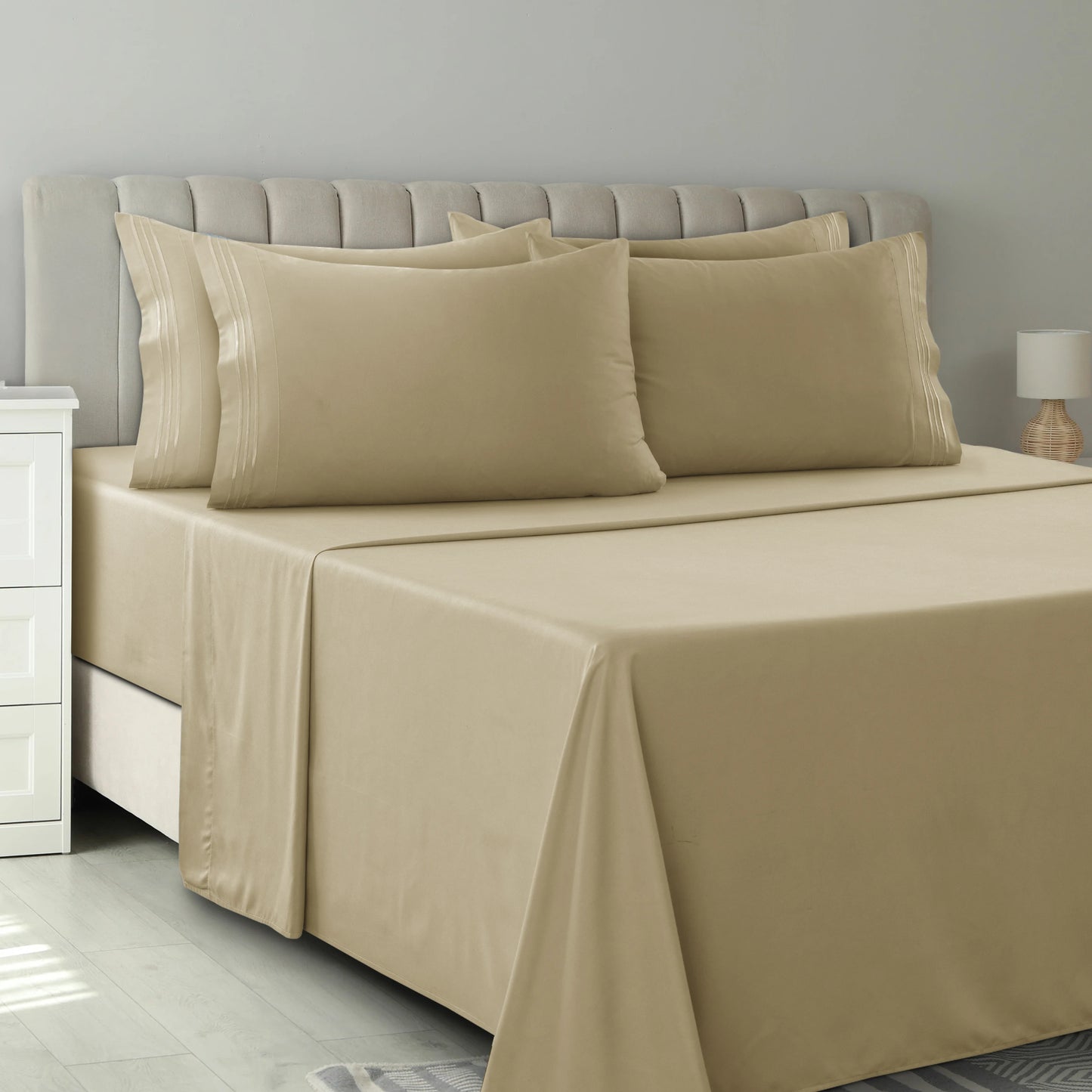 Ultra‑Soft Microfiber Bedding with a Smooth Breathable feel