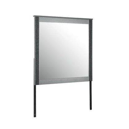 Modern Queen Bedroom Set with Sleek Silver Finish & Timeless Style