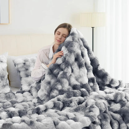 Soft & Cozy Weighted Fleece Blanket