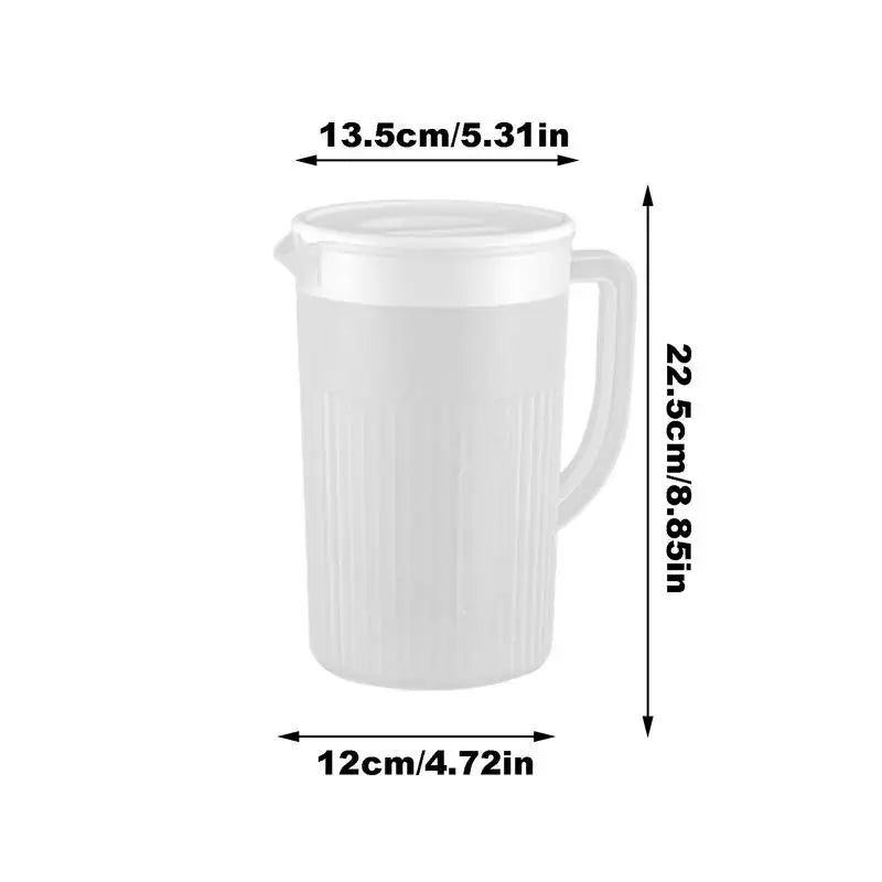 Large Beverage Pitcher With Lid 2.7L