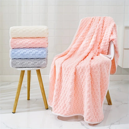 Thick, Oversized Bath Towel - Soft & Absorbent