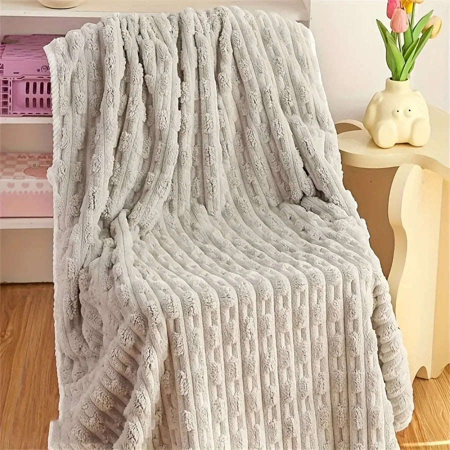 Thick, Oversized Bath Towel - Soft & Absorbent