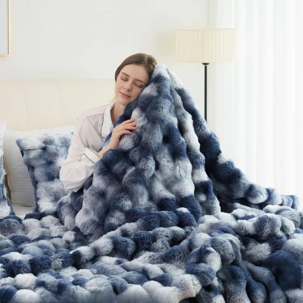 Soft & Cozy Weighted Fleece Blanket
