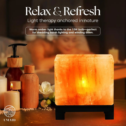 Natural Himalayan crystal salt lamp with a soothing, warm glow